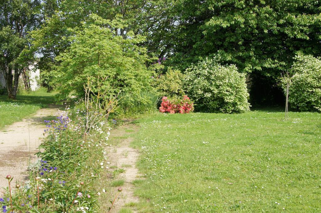 Le Clos De La Muse Saint-Junien Buitenkant foto