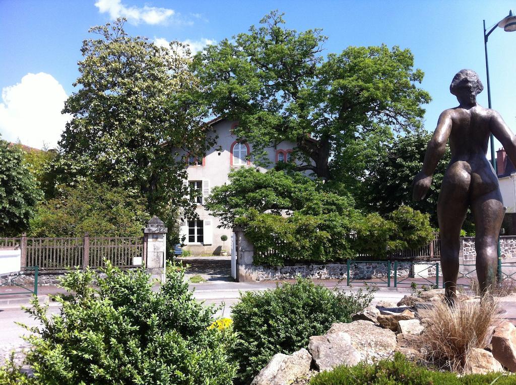 Le Clos De La Muse Saint-Junien Buitenkant foto
