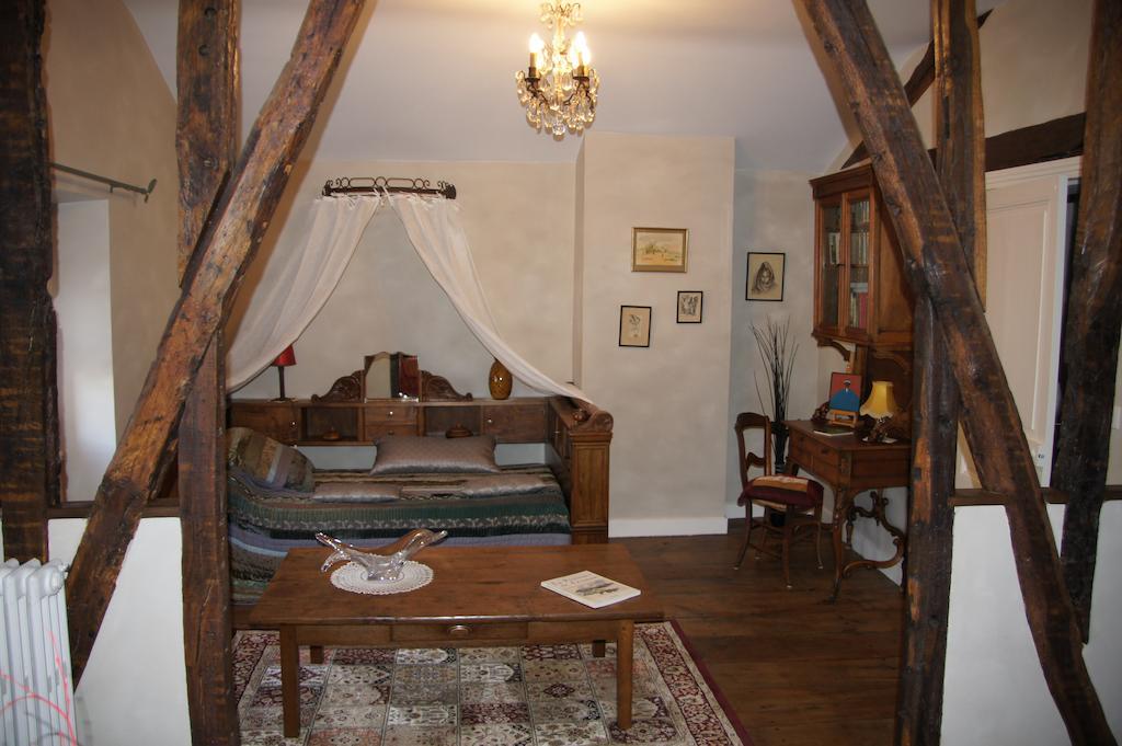 Le Clos De La Muse Saint-Junien Buitenkant foto