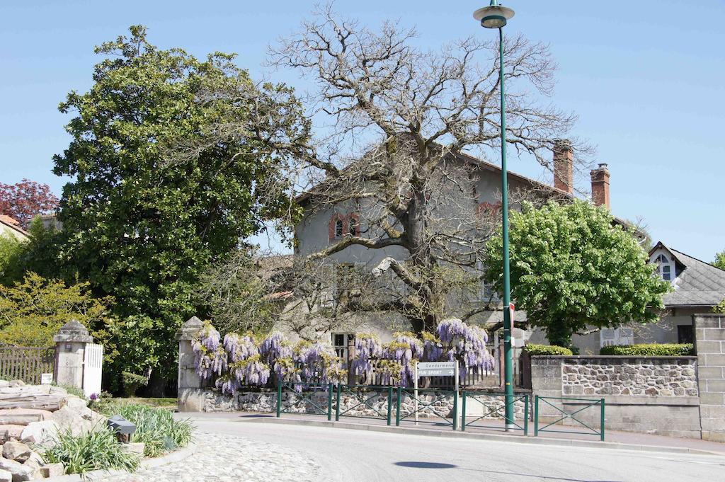 Le Clos De La Muse Saint-Junien Buitenkant foto